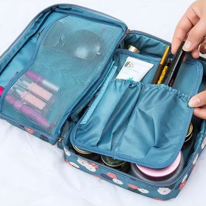 originale reise toilettentasche offenes fach - Weinrot - Violett und Kirschen - Blau und Kirschen - Rosa Flamingo - Kaktus - Leopard - Hellblau und Blumen - Bordeaux und Blumen - Rosa und Blumen - Marineblau und Blumen - Rosa Gestreift - Rosa und Kirschen - Bonbonrosa - Marineblau - Grau - Rosa mit Punkten - Grün und Kirschen