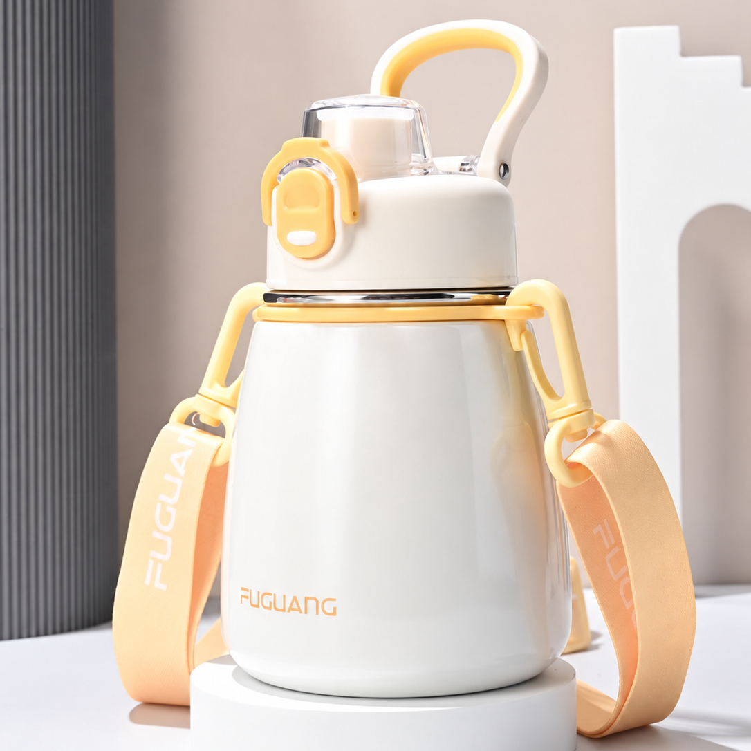 Gourde inox enfant blanche avec bandoulière, vue de face