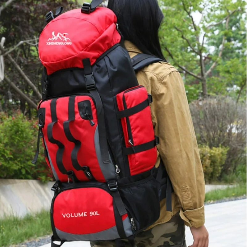 trekking rucksack auf dem rücken getragen - Hellblau - Rot - Grün - Marineblau - Schwarz