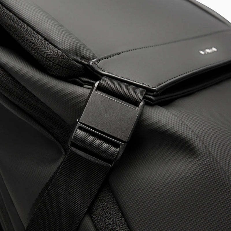 wasserdichter rucksack details des riemens - Schwarz