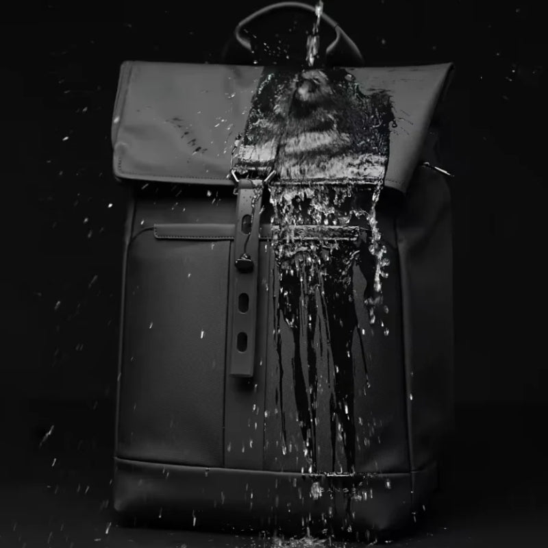 rucksack wasserdicht 20l nahaufnahme wasser - Schwarz
