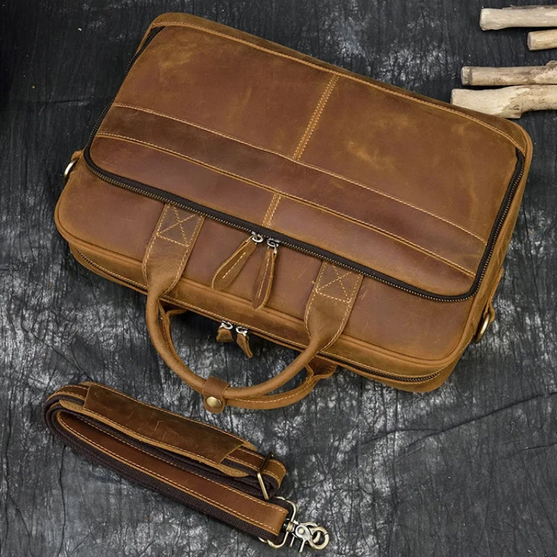 laptop tas leder herren nahaufnahme reißverschluss - Glänzendes Braun - Glänzendes Schwarz - Mattes Braun - Kamel Matt