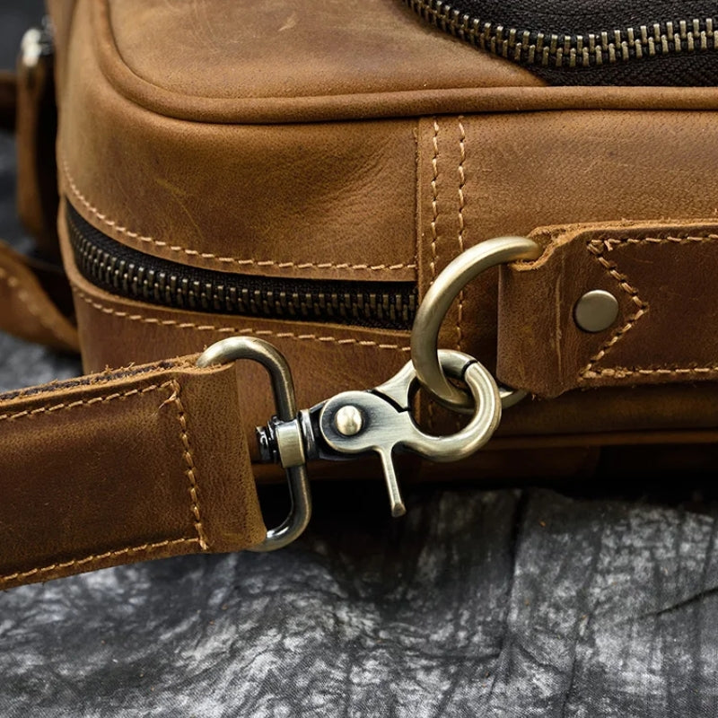 laptop tas leder herren nahaufnahme reißverschluss - Glänzendes Braun - Glänzendes Schwarz - Mattes Braun - Kamel Matt