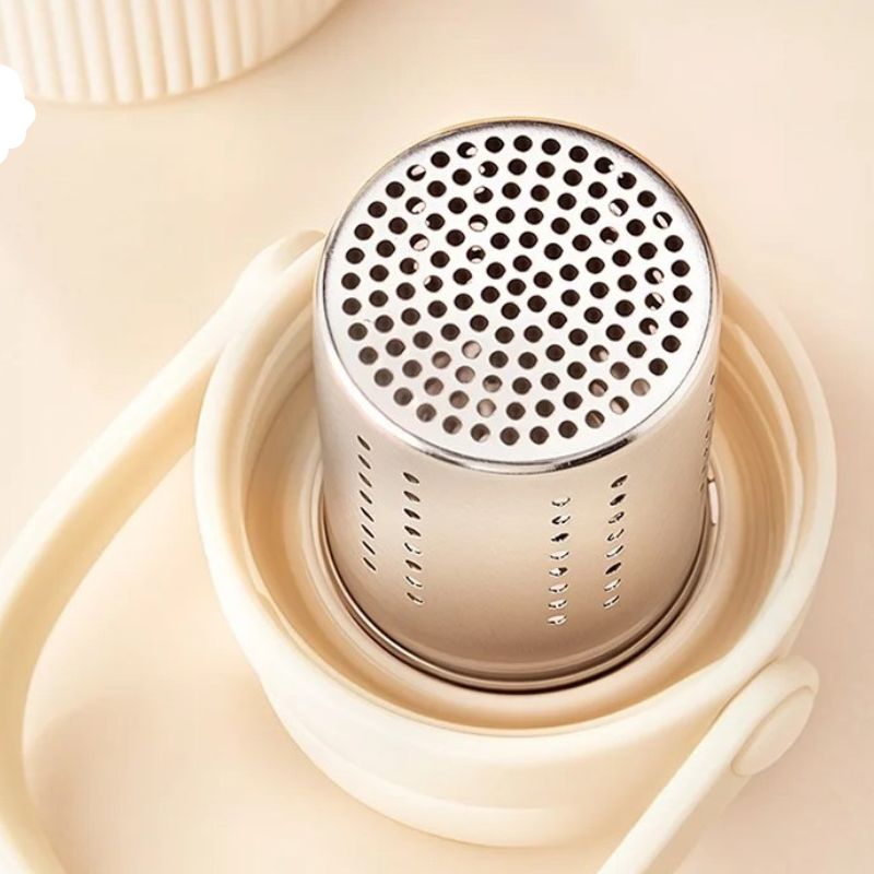 glasflasche mit infuser nahaufnahme infuser - Grün - Weiß - Violett