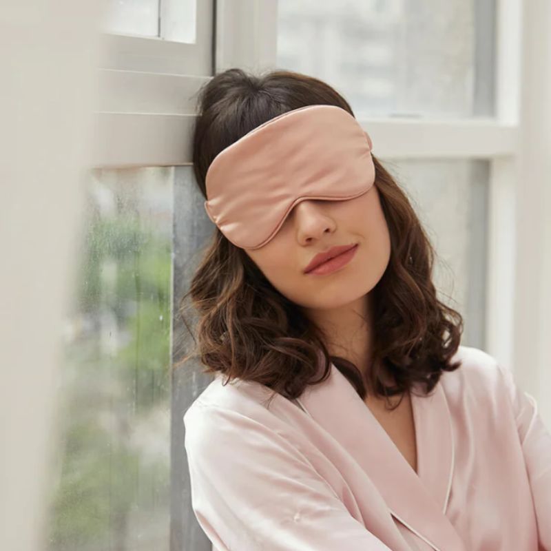 nachtmaske - Gold Drei Teile - Weiß Drei Teile - Rot Drei Teile - Hellrosa Drei Teile - Schwarz Drei Teile - Grün Drei Teile - Grau Drei Teile - Rosa Drei Teile - Violett Drei Teile - Schlichte Schwarze Maske
