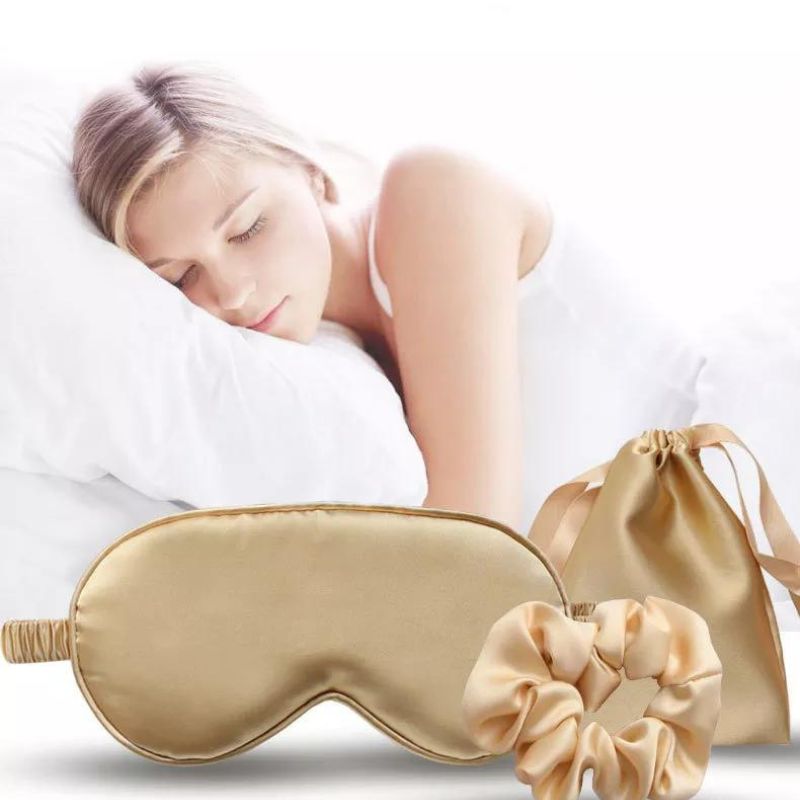 maske für die nacht aus seide - Gold Drei Teile - Weiß Drei Teile - Rot Drei Teile - Hellrosa Drei Teile - Schwarz Drei Teile - Grün Drei Teile - Grau Drei Teile - Rosa Drei Teile - Violett Drei Teile - Schlichte Schwarze Maske